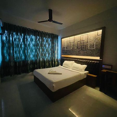 B Six Hotel Bangalore Exterior foto