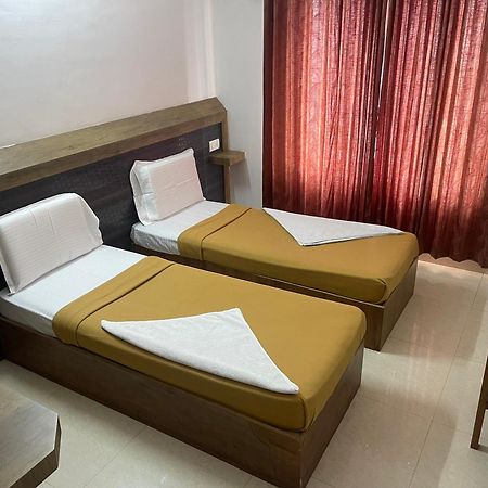 B Six Hotel Bangalore Exterior foto