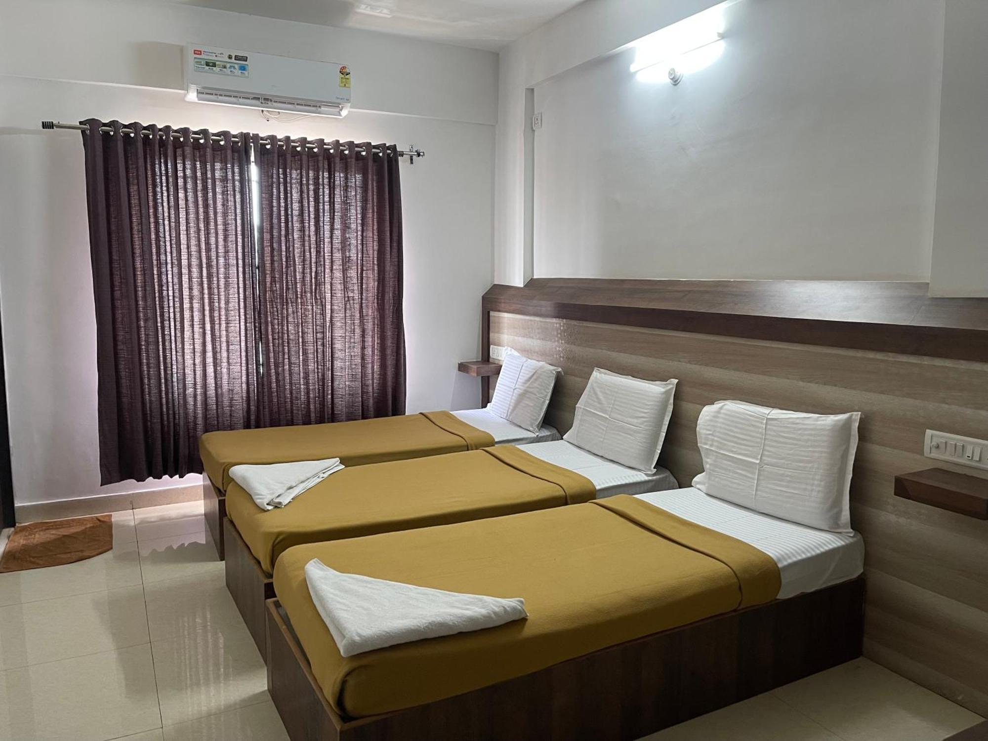 B Six Hotel Bangalore Exterior foto