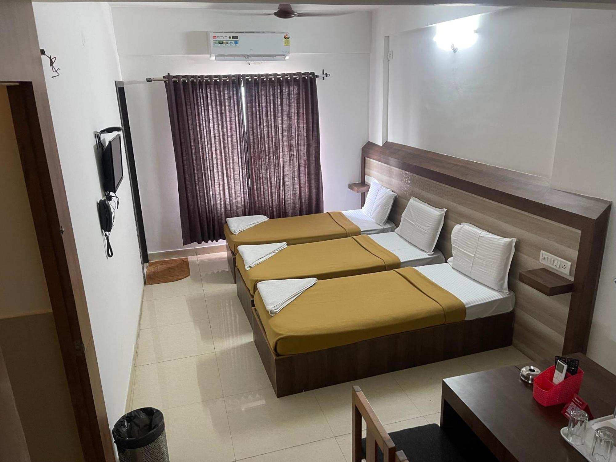 B Six Hotel Bangalore Exterior foto